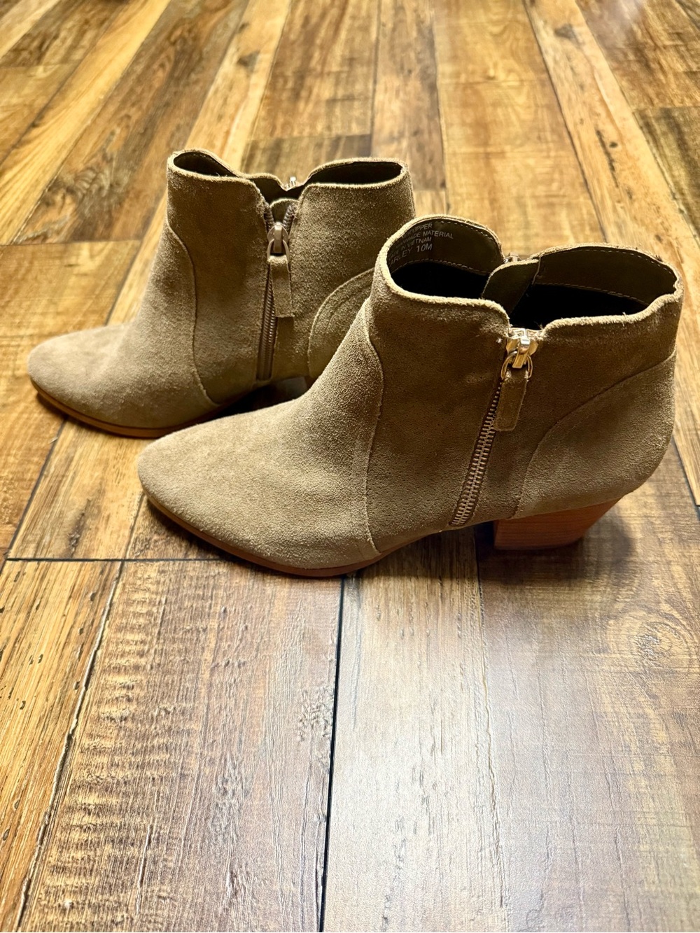 Violet & Red Tan Suede Ankle Booties